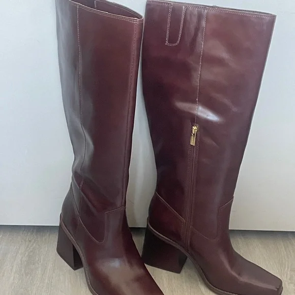 Vince Camuto Burgundy Brown Leather Boots - Picture 3 of 3